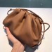 BOLSA BOTTEGA VENETA THE POUCH 20