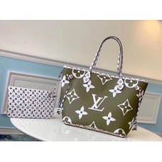 Louis Vuitton Neverfull Giant