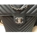 MOCHILA CHANEL CHEVRON