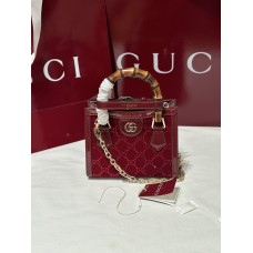GUCCI DIANA CRYSTALS SMALL GUCCI DIANA CRYSTALS SMALL