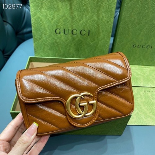 BOLSA GUCCI CALFSKIN MARMONT MATELASSE MINI BRANCA