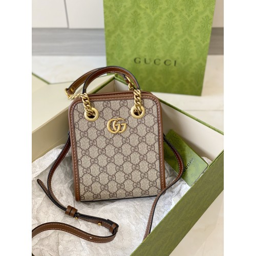 BOLSA GUCCI CALFSKIN MARMONT MATELASSE MINI BRANCA