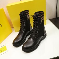 BOTA FENDI CANO MEDIO 