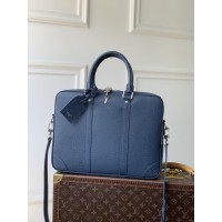 LOUIS VUITTON PORTE DOCUMENTS VOYAGE PM