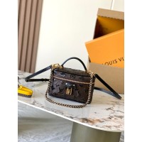 LOUIS VUITTON VANITY CHAIN POUCH