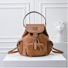 MOCHILA MIU MIU COURO