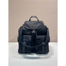 MOCHILA PRADA RE-NYLON MOCHILA PRADA RE-NYLON