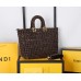 BOLSA FENDI PEEKABOO ENTRELACE