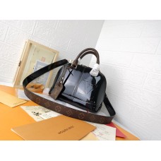 LOUIS VUITTON ALMA PATENT LEATHER