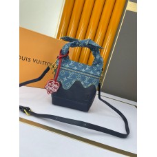 LOUIS VUITTON MINI