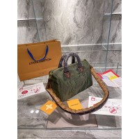 BOLSA LOUIS VUITTON NYLON