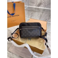 BOLSA LOUIS VUITTON VOYAGER MONOGRAM