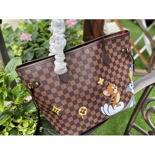 BOLSA LOUIS VUITTON NEVER FULL CUSTOMIZED - PARIS BOLSAS