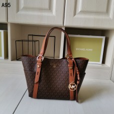 BOLSA MICHAEL KORS NOMAD MONOGRAM