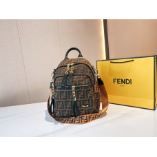 MOCHILA FENDI